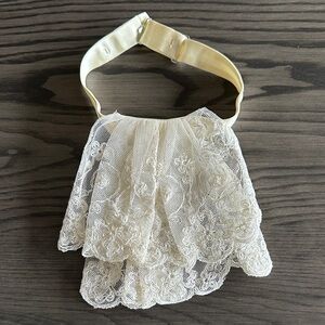 Elegant Lace Bib Necktie
